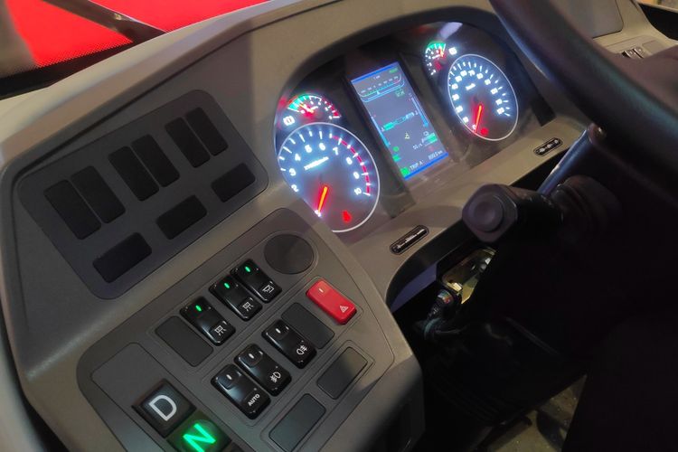 Nggak Cuma MRT dan LRT